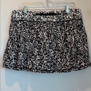 Lululemon Sz 10 Pace Rival Skirt Chikakasu Alpine White/Chirasu Black Print Rare